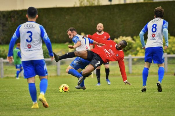 Argentré-du-Plessis et La Vitréenne dos-à-dos, le maintien s'éloigne